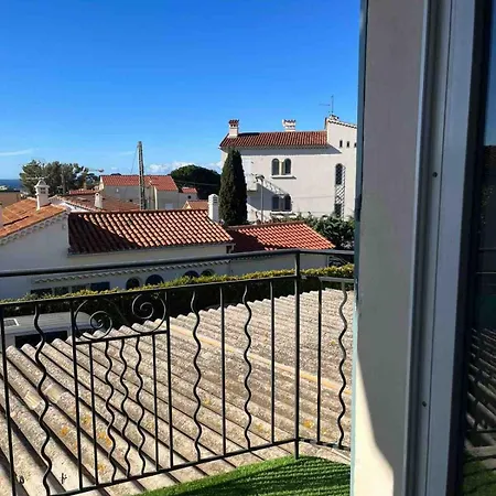 T2 Neuf Avec Vue A 2 Pas Du Centre Et Proche Des Plages アパート
