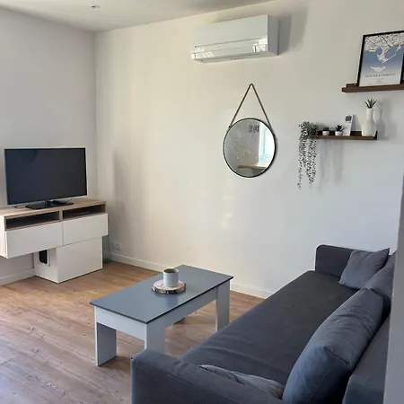 T2 Neuf Avec Vue à 2 Pas Du Centre Et Proche Des Plages Bandol