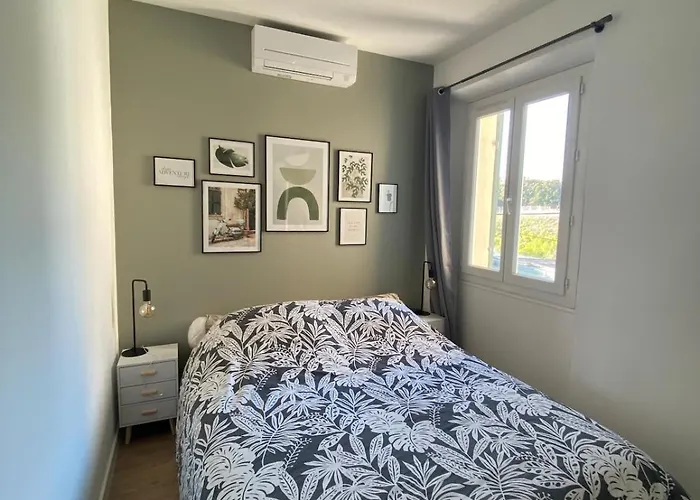 Apartament T2 Neuf Avec Vue A 2 Pas Du Centre Et Proche Des Plages *