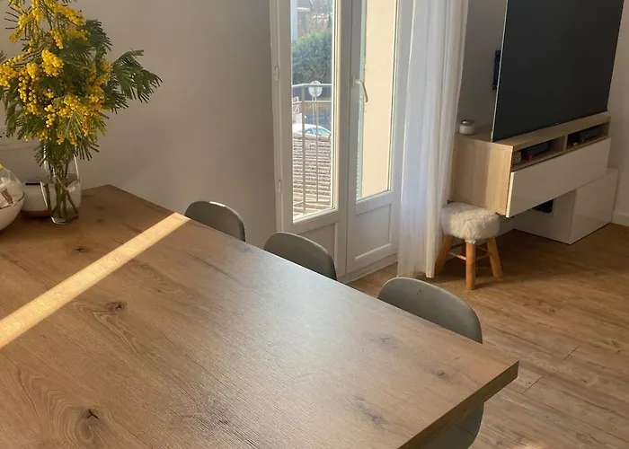 T2 Neuf Avec Vue A 2 Pas Du Centre Et Proche Des Plages *